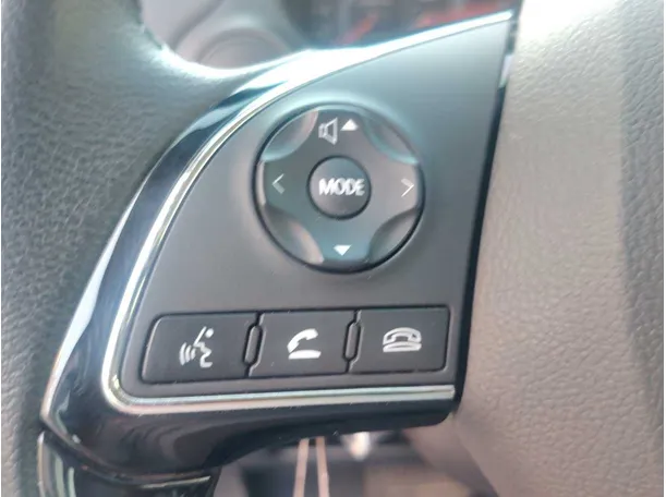 Car image 30