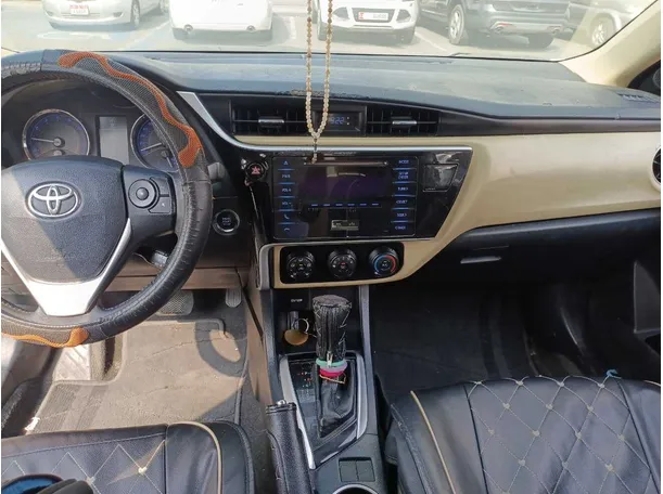 Car image 15