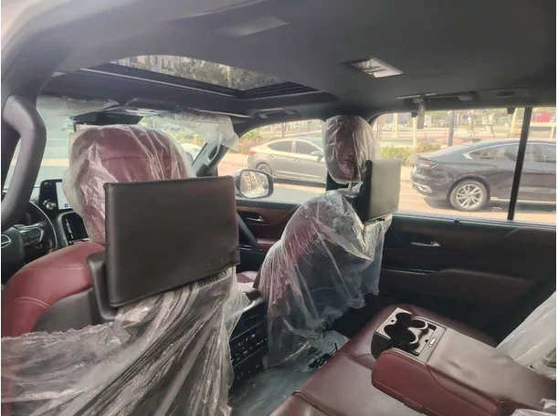 Car image 22