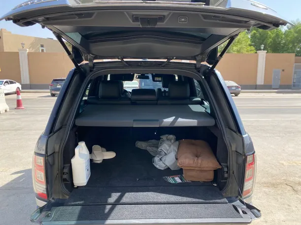 Car image 21