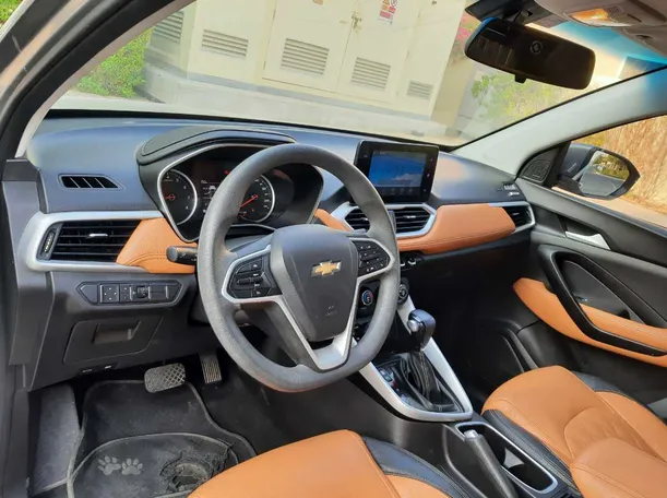 Car image 11