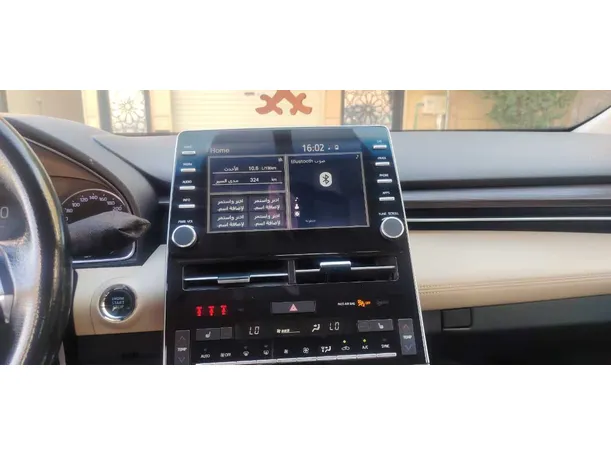 Car image 16