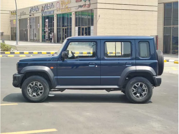 Car image 8