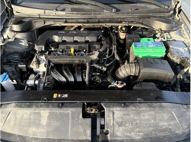 Car image 26