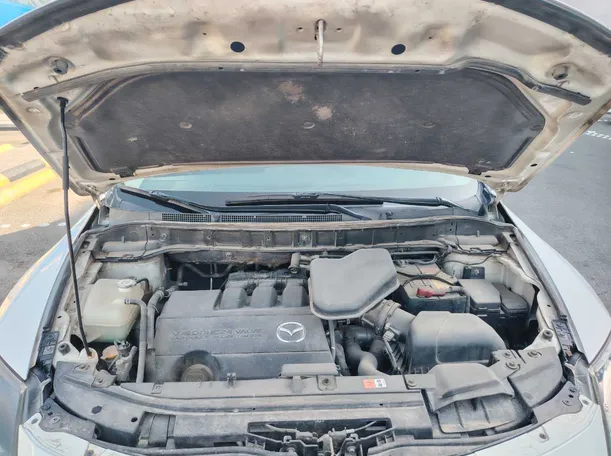 Car image 30