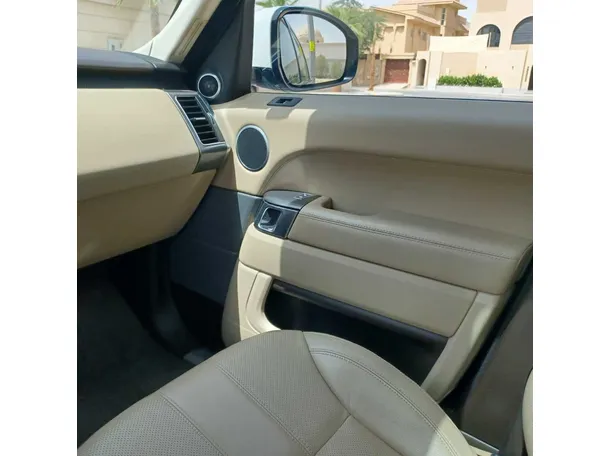 Car image 22
