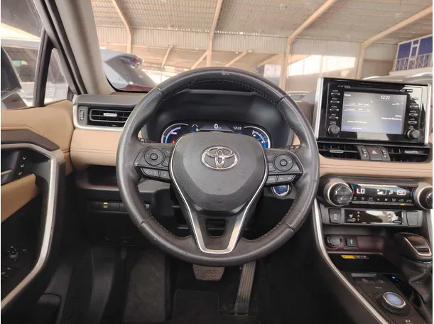 Car image 29