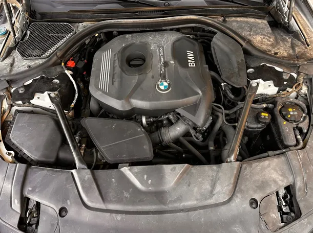 Car image 27
