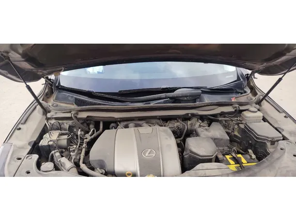 Car image 36