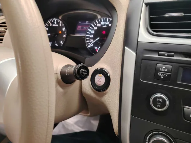 Car image 28
