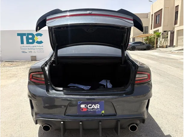 Car image 24