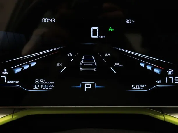 Car image 6