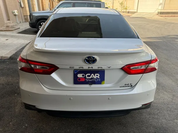 Car image 6