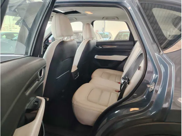 Car image 21