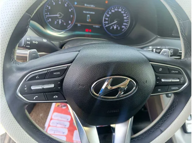 Car image 28