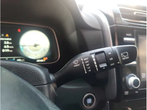 Car image 30