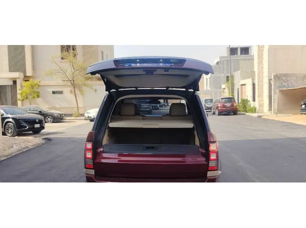 Car image 20