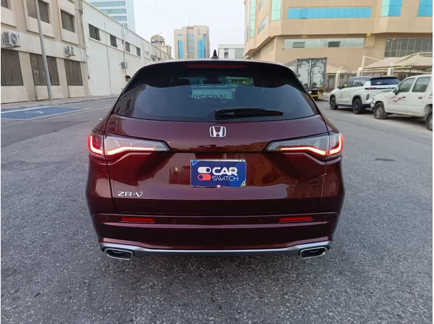 Car image 6