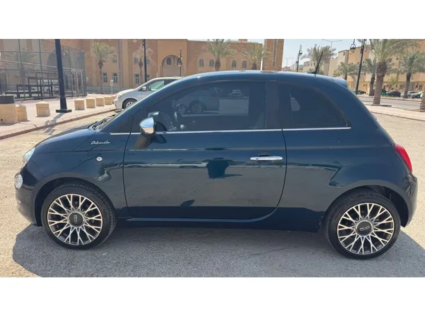Car image 8
