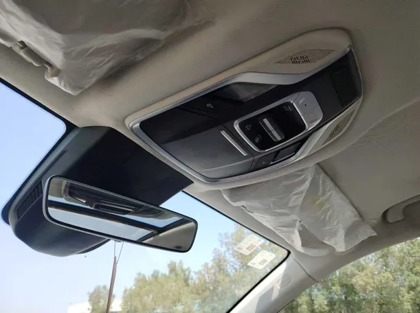 Car image 36