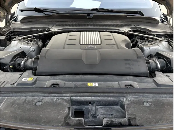Car image 26
