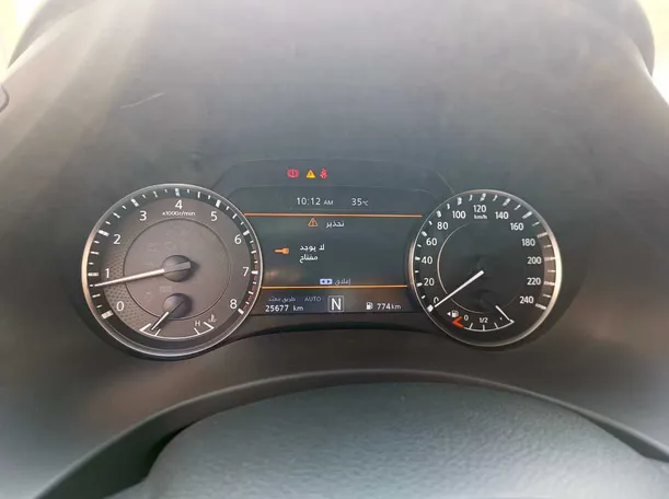 Car image 32