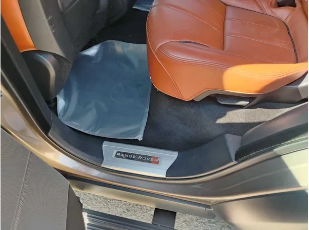 Car image 31