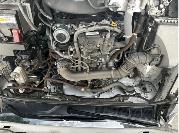 Car image 31
