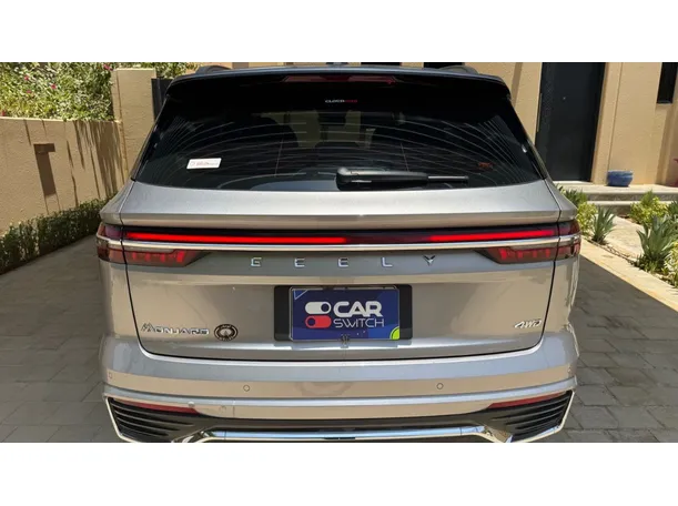 Car image 6