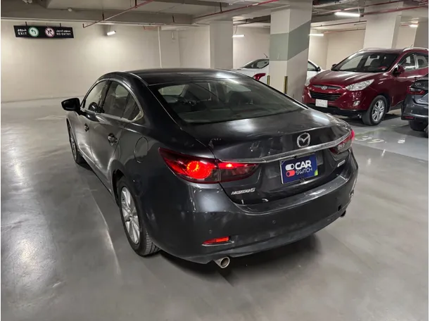 Car image 7