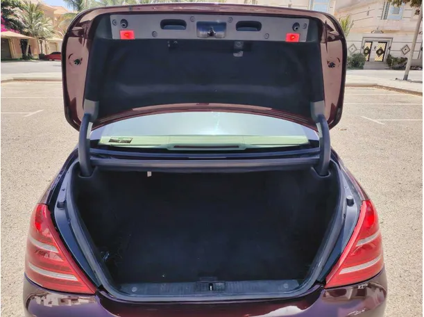 Car image 24