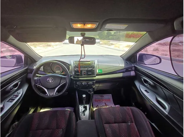 Car image 17