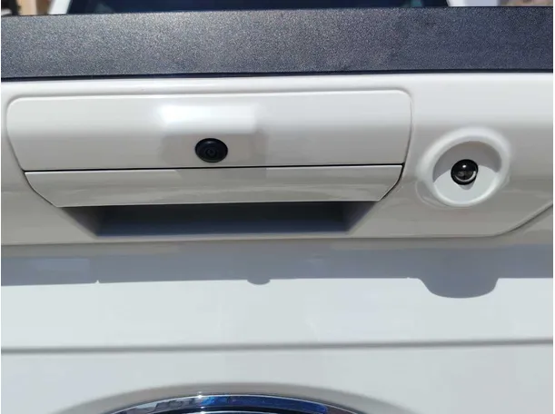 Car image 29