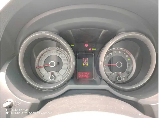Car image 27