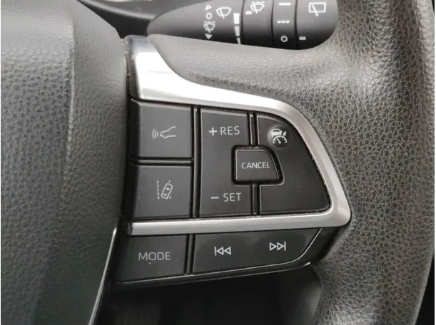 Car image 29