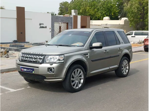2013 لاند روفر LR2 في دبي