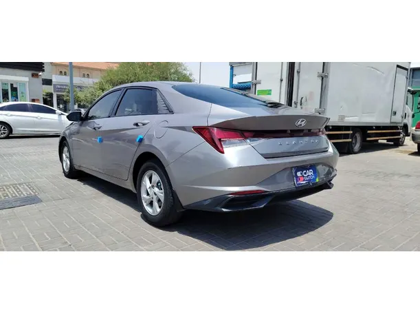 Car image 8