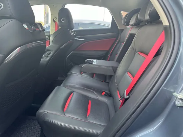 Car image 8