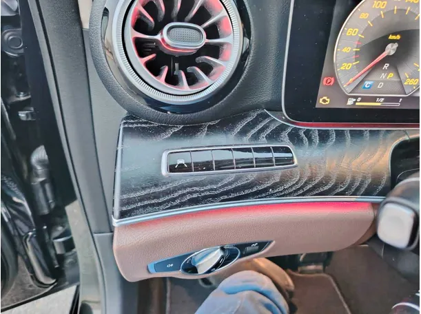 Car image 47