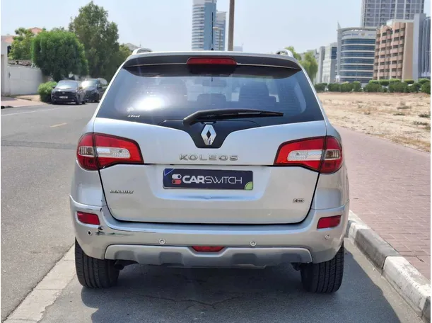 Car image 6