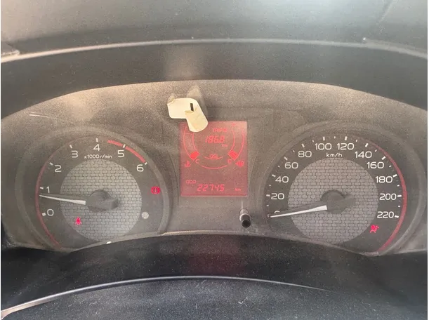 Car image 16