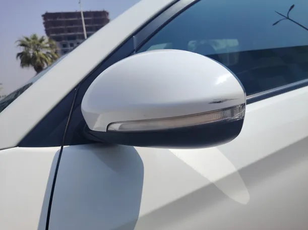 Car image 29