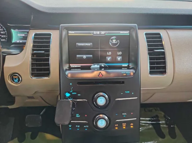 Car image 20