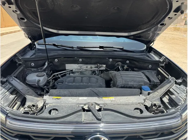 Car image 24