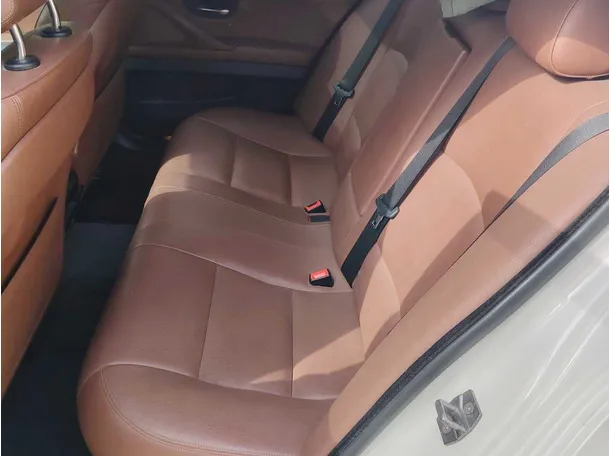 Car image 26