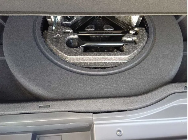 Car image 45