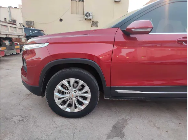 Car image 9