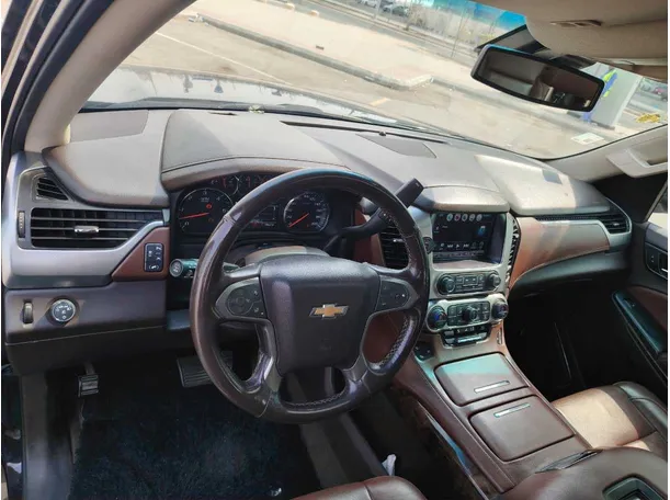 Car image 13