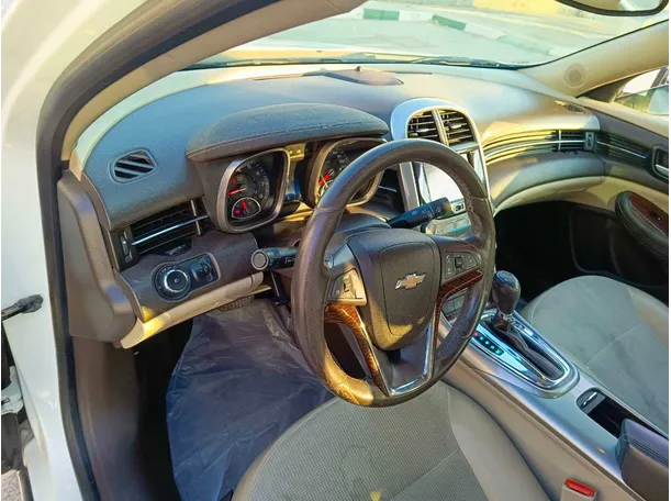 Car image 13
