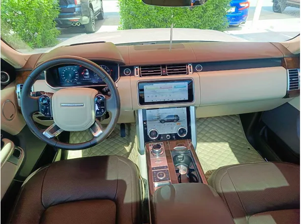 Car image 23